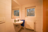 UG: Tageslichtbadezimmer - Architektur trifft Wohnqualität – besonderes Zuhause in Langenau