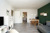 Wohn- und Essbereich - Möblierte 2-Zimmer-Wohnung mit Balkon – Ulm-Safranberg